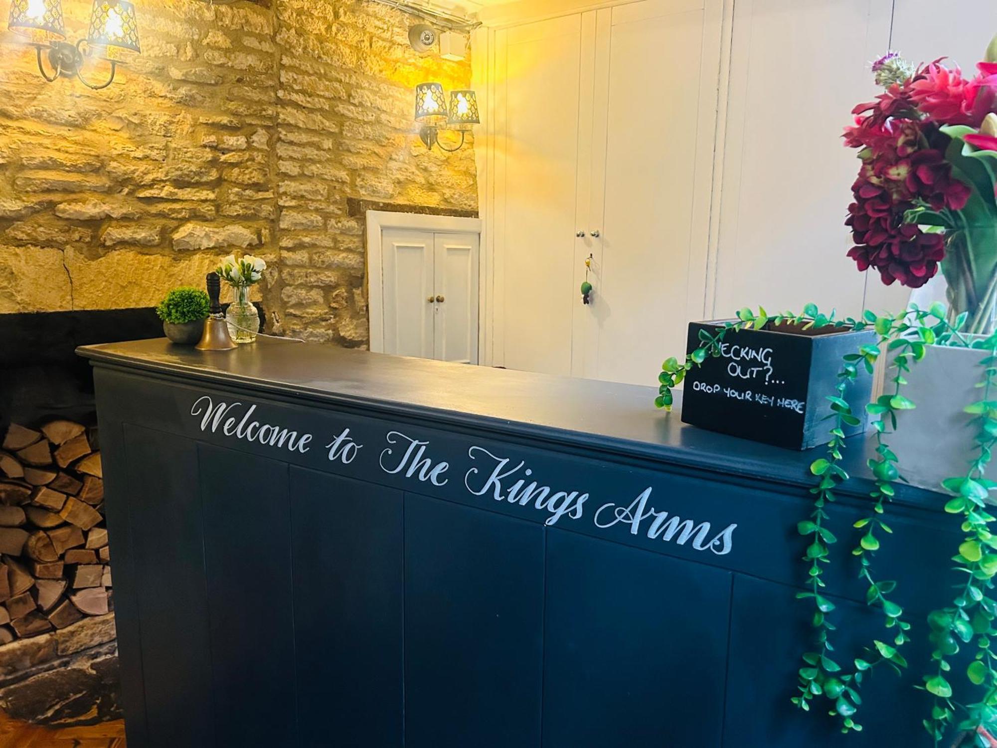 เดอะ คิงส์ อาร์ม Hotel Stow-on-the-Wold ภายนอก รูปภาพ