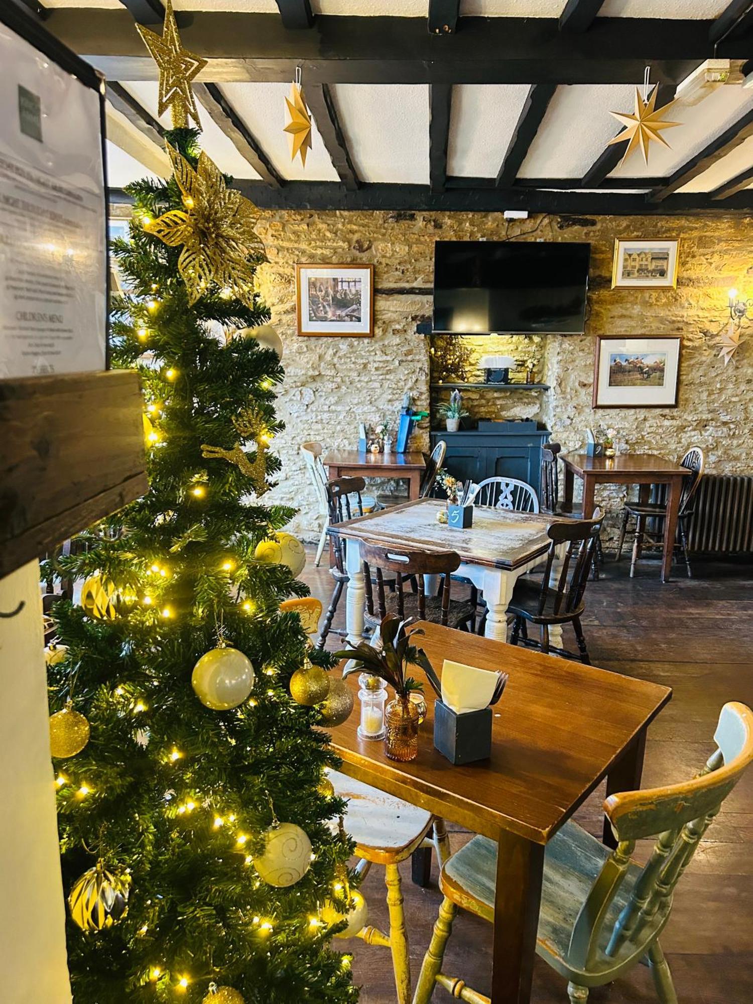 เดอะ คิงส์ อาร์ม Hotel Stow-on-the-Wold ภายนอก รูปภาพ